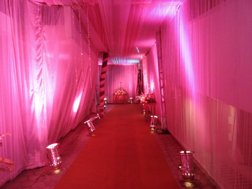 Gulmor Hotel Ludhiana Luaran gambar