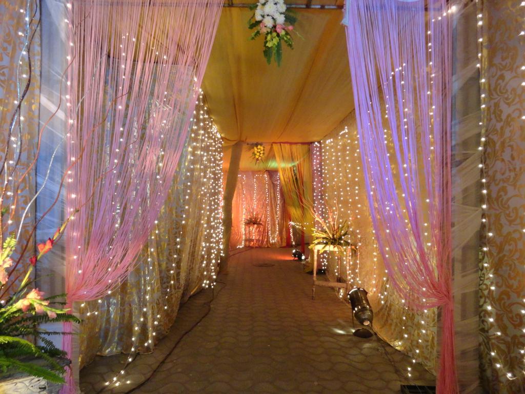 Gulmor Hotel Ludhiana Luaran gambar