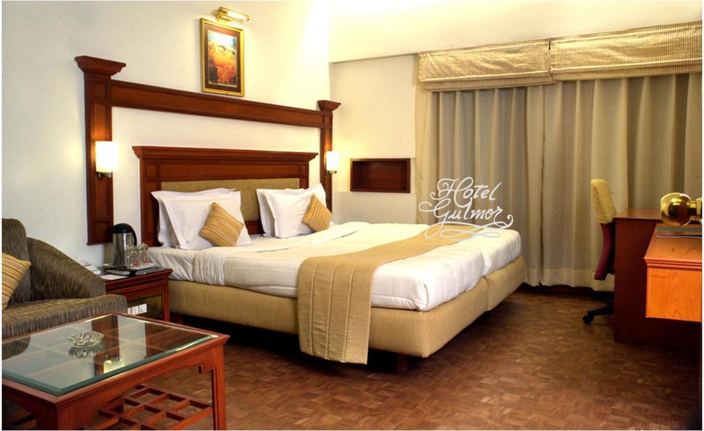 Gulmor Hotel Ludhiana Bilik gambar